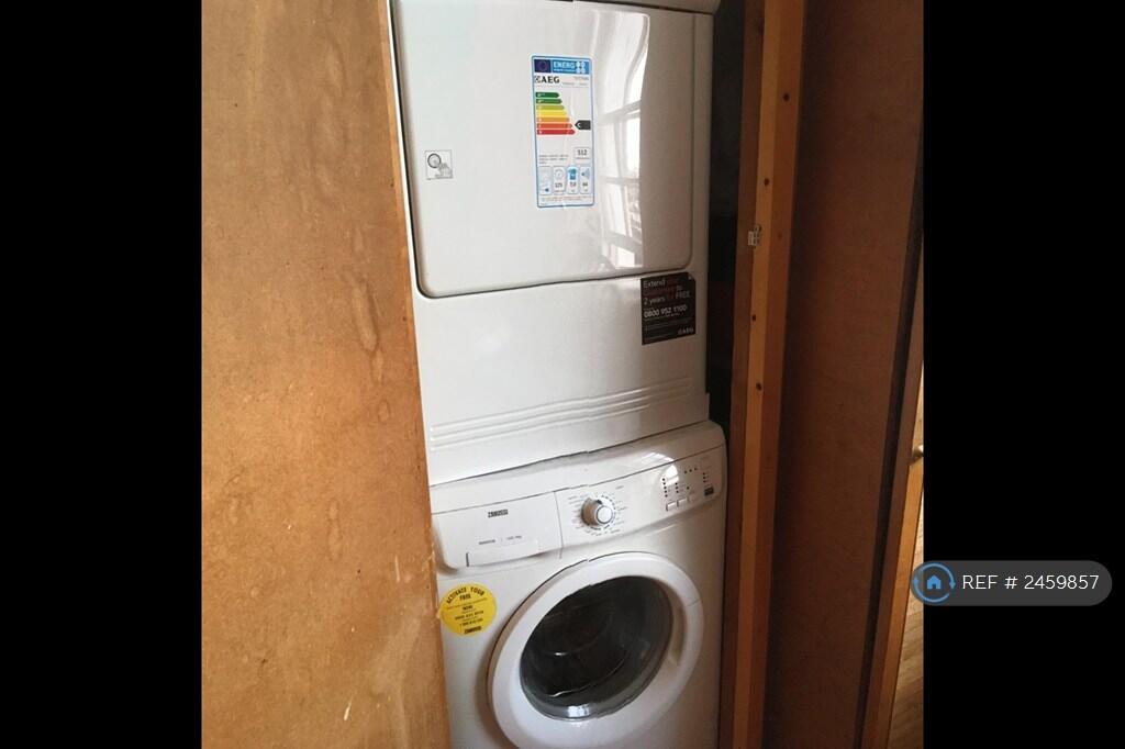 Washing Machine And Tumble Dryer