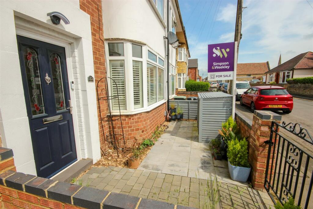 Front Garden.jpg