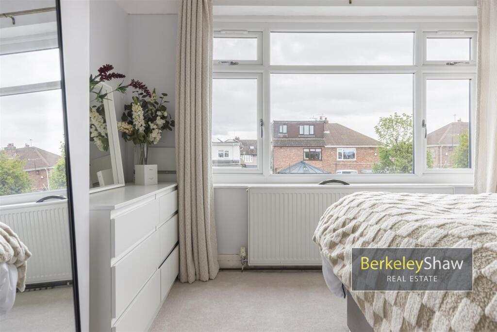 Thornfield Road Thornton L23