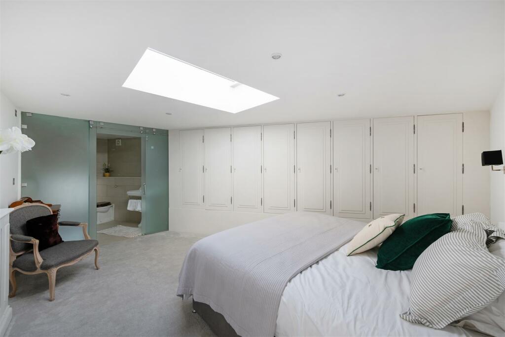 1a Warrington Crescent Hi-22.jpg