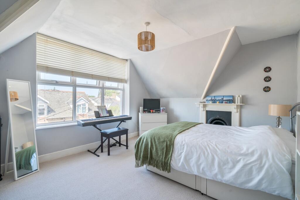 1313291-6-68541f680b033