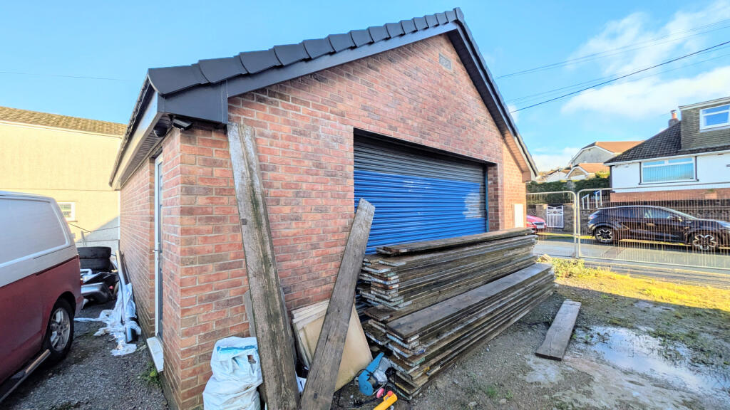 PXL_20251119_100841840~2