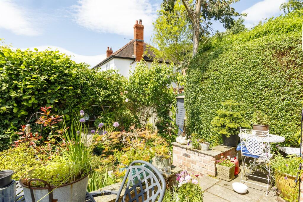 Forresters_Cottage_3.jpg