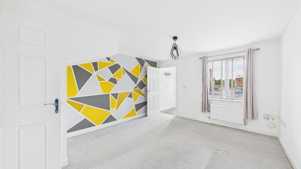 Crampbark Road - Living Room (1)