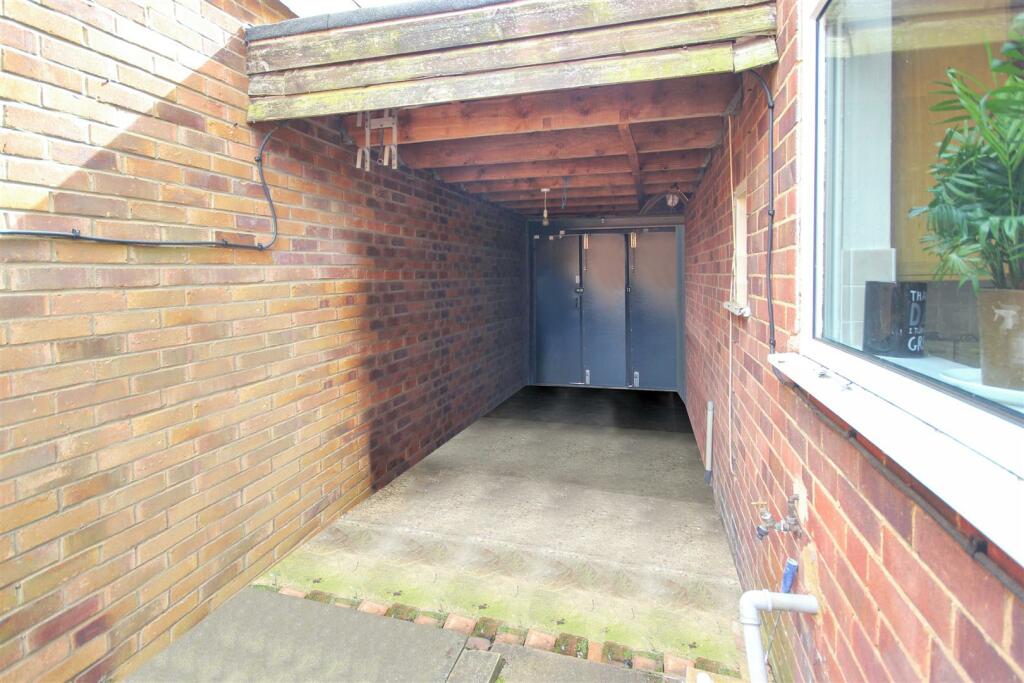 car port.JPG