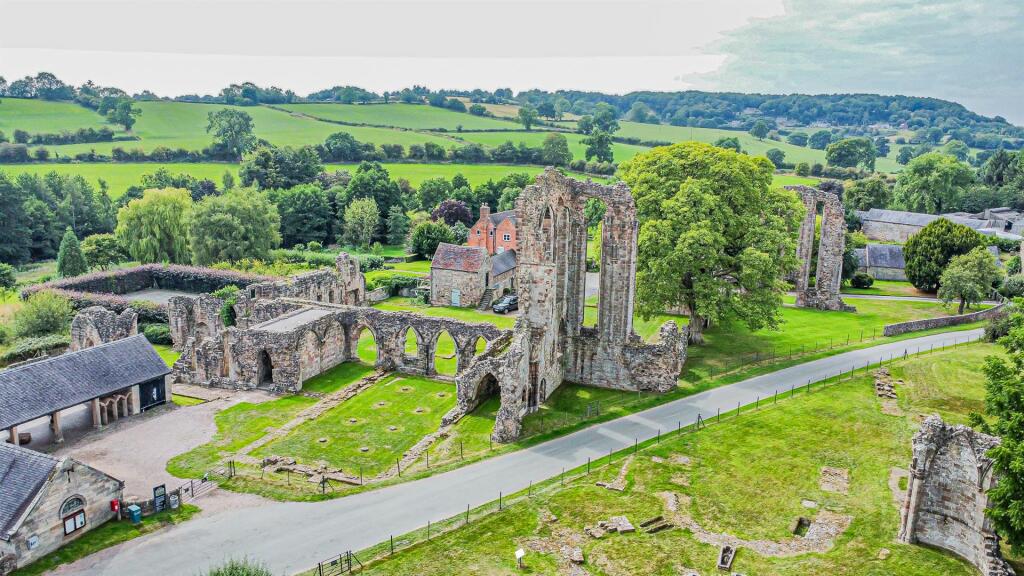 dji_fly_20250811_134814_633_1754916731438_photo_op
