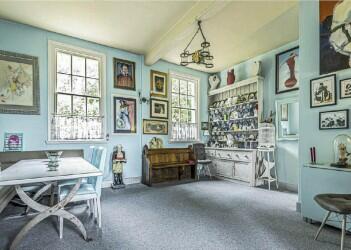 Breakfast room