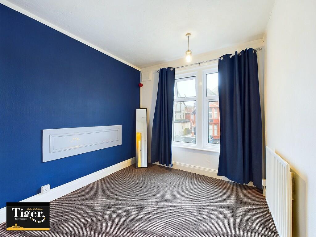 CAM03440G0-PR0196...