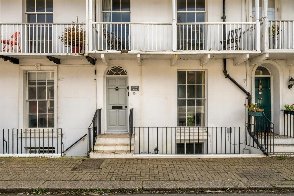 10 Warwick Road-2.jpg