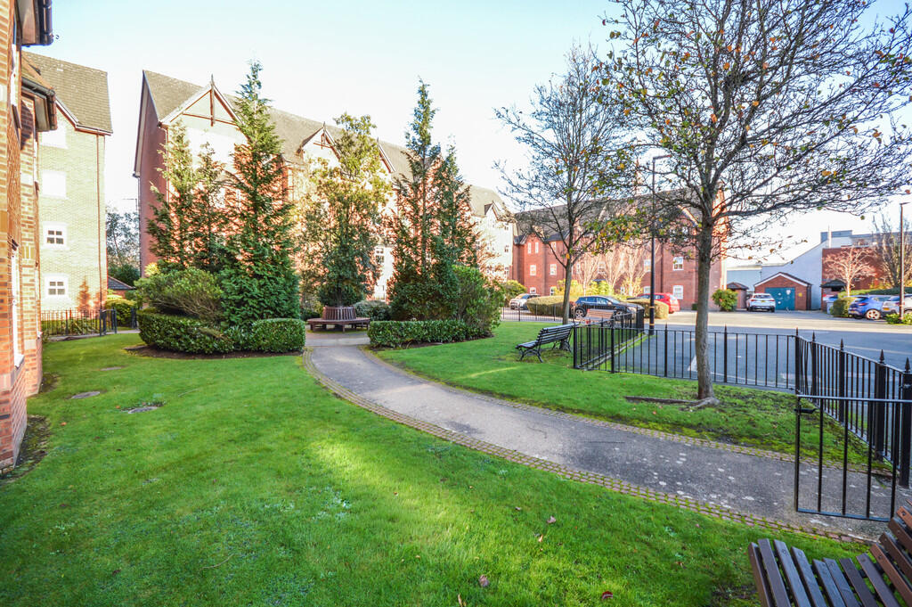 Communal Garden 
