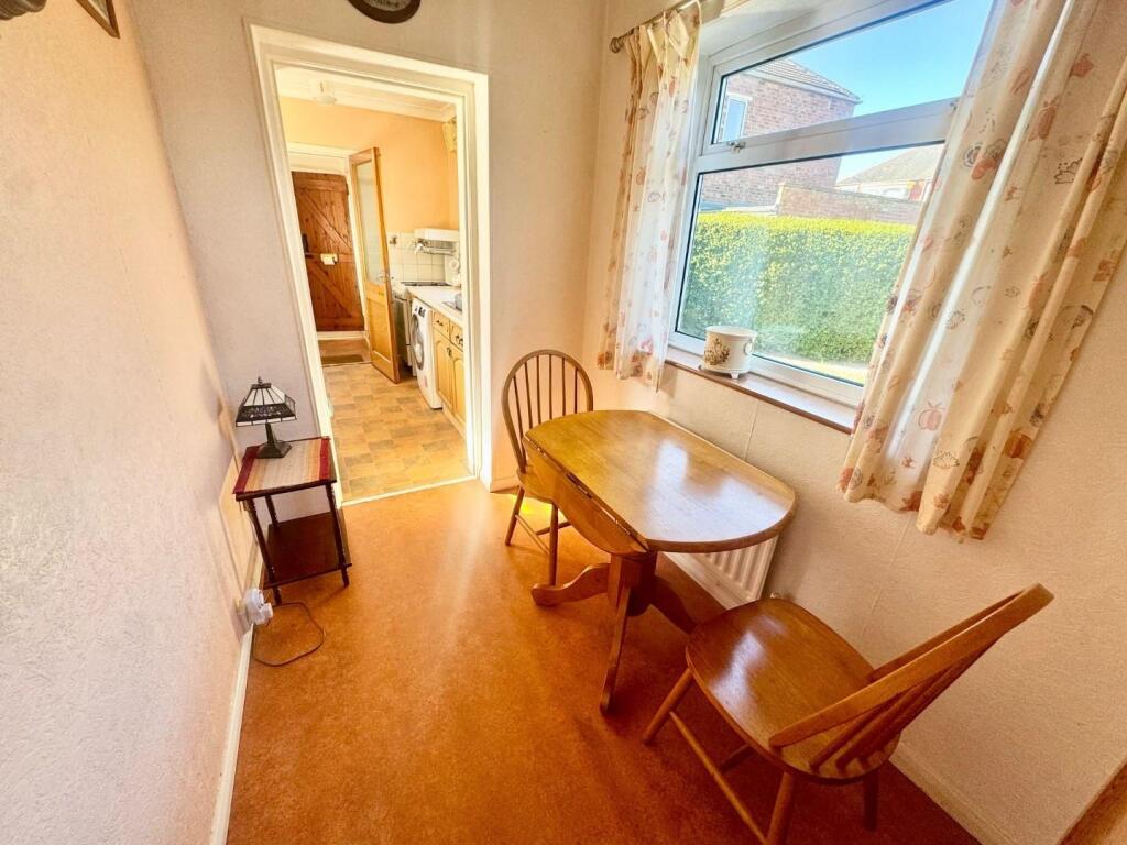 Breakfast/ Dinning Room