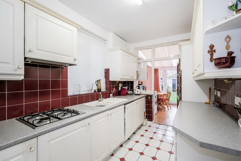 36, Hurst Avenue-19_web.jpg