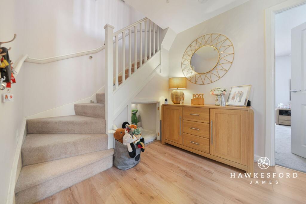 Cornflower Way, Minster on Sea - Entrance hall