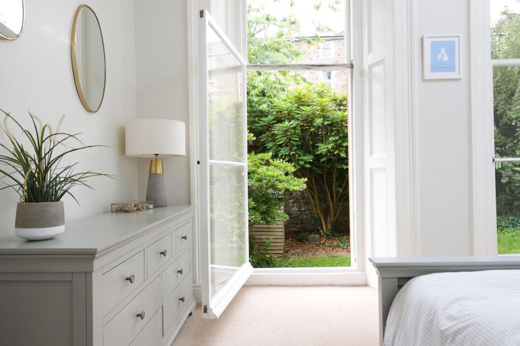 4@12 Oakfield Grove 29.JPG