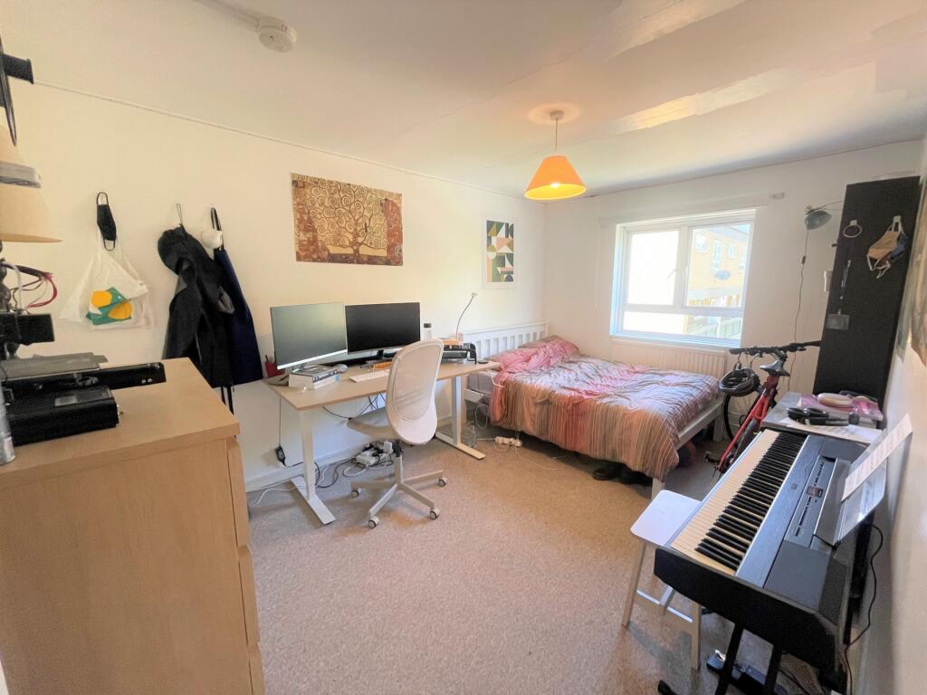 Photo 5