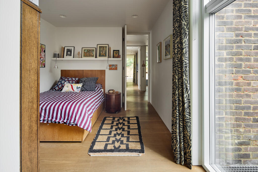 292510 - DGLA1945.jpg