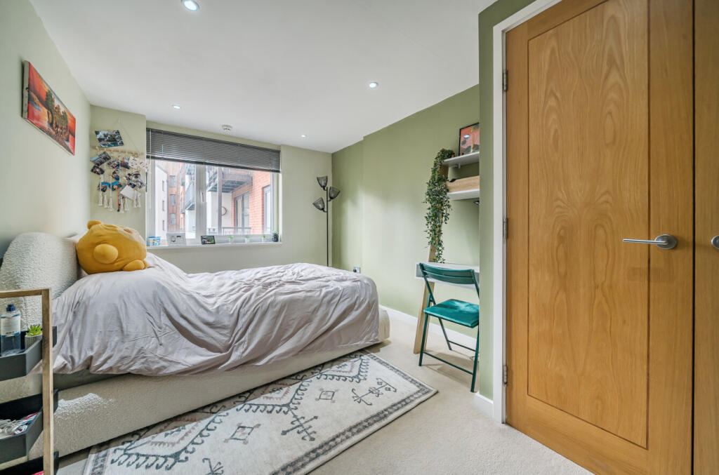 1380862-11-69135f...