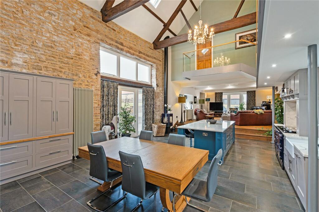 Kitchen/Family Room