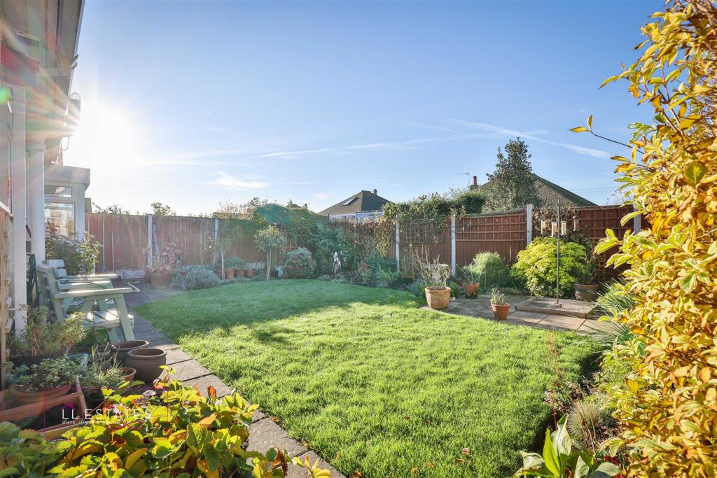 Garden 1.jpg