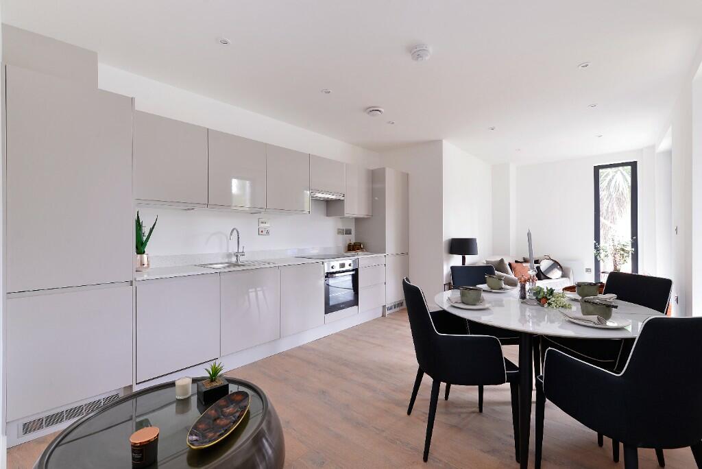 Show flat