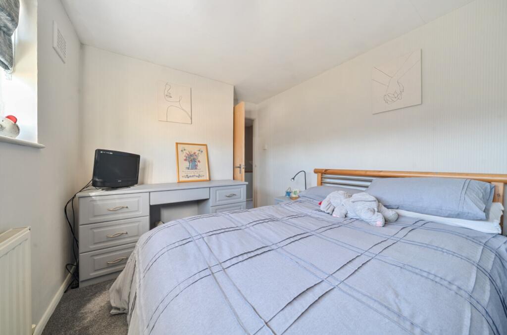 1371663-10-68fbd3bb35d51-ARW-1