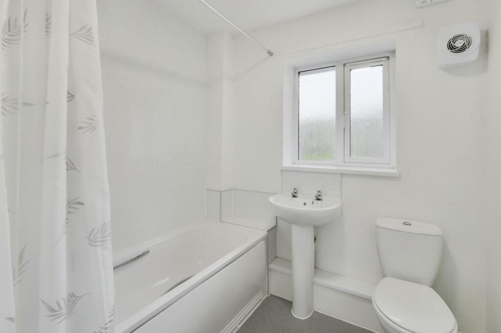 67 Mowlands Close, Sutton-In-Ashfield, Nottinghamshire, NG17 5GH