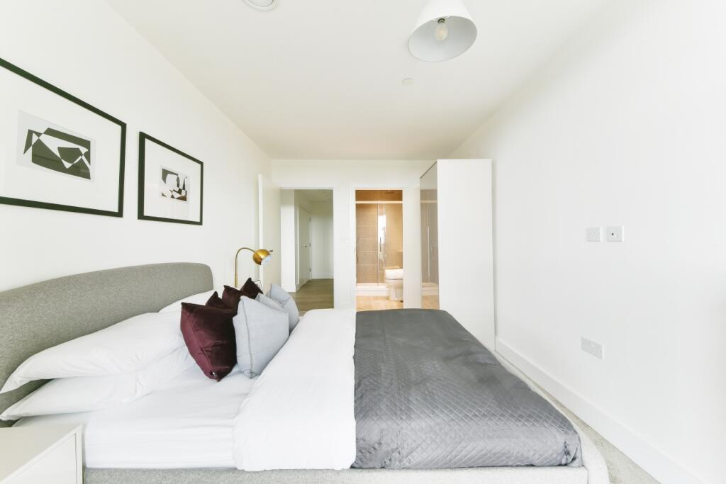 Bedroom - Epsom Hous
