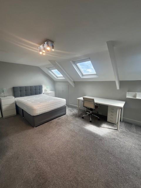bedroomtop.jpg
