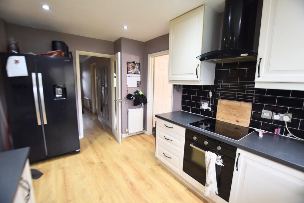 72 Pimpernel kitchen 2