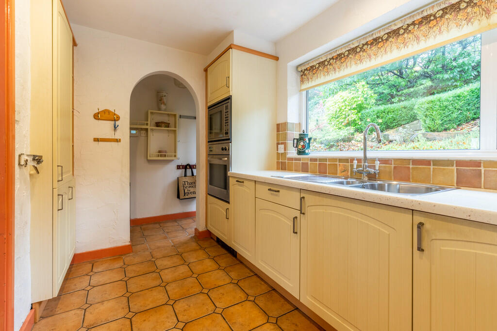 Fitted Kitchen