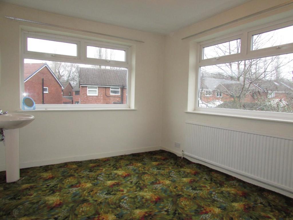 MasseyAve19bed3.JPG