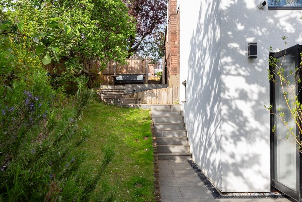 Garden path