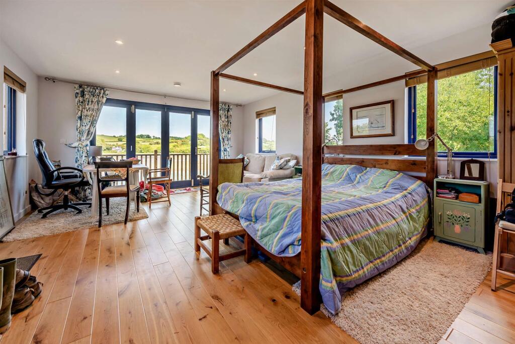 Boathouse Open plan living area