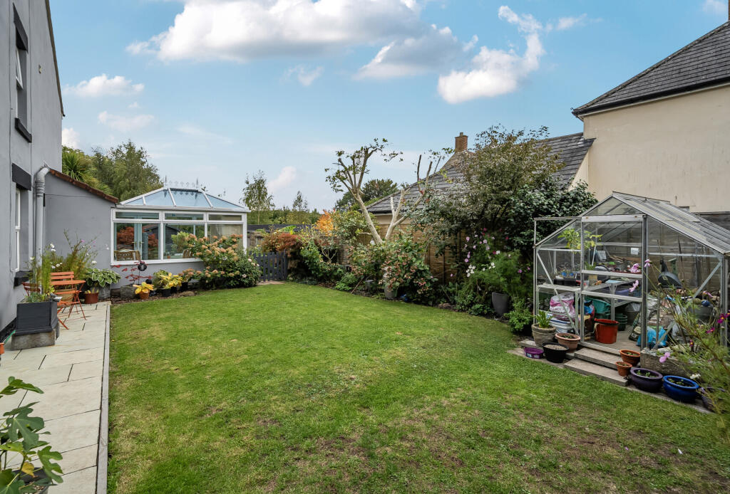 1361359-4-68dab0e...