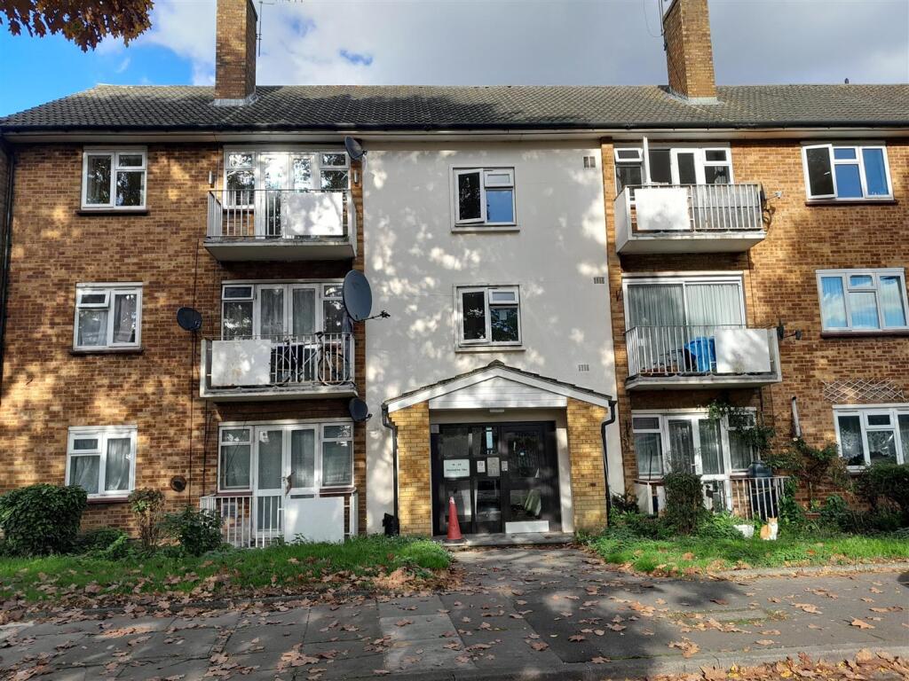 24 devonshire way.jpg
