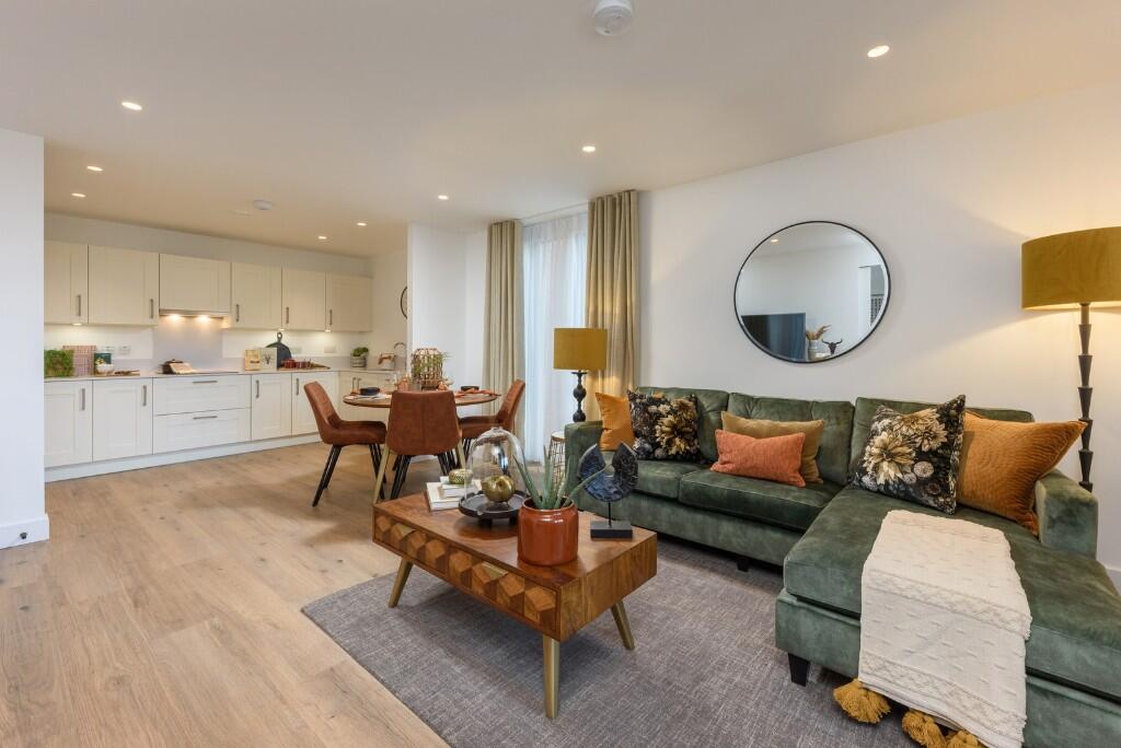 Living/Dining Area