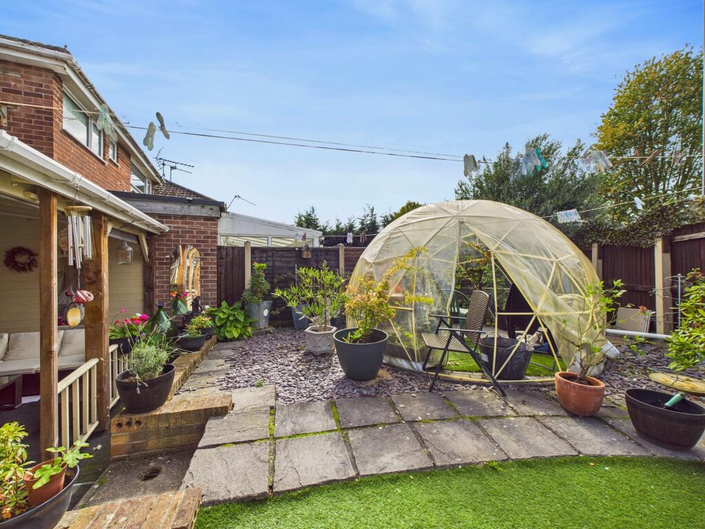 CAM04825G0-PR0179-STILL020