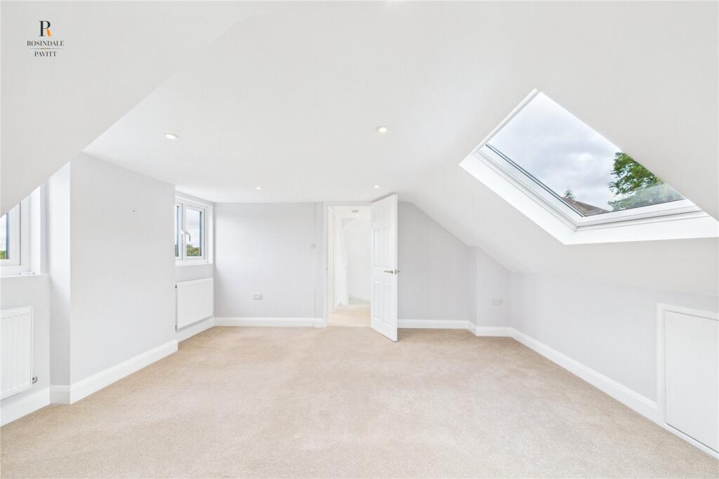 B5-Loft Room