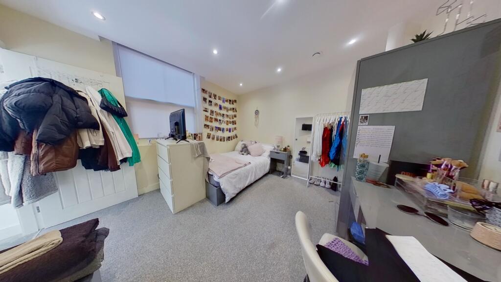 Flat-2-Ormiston-House-07112022_124256