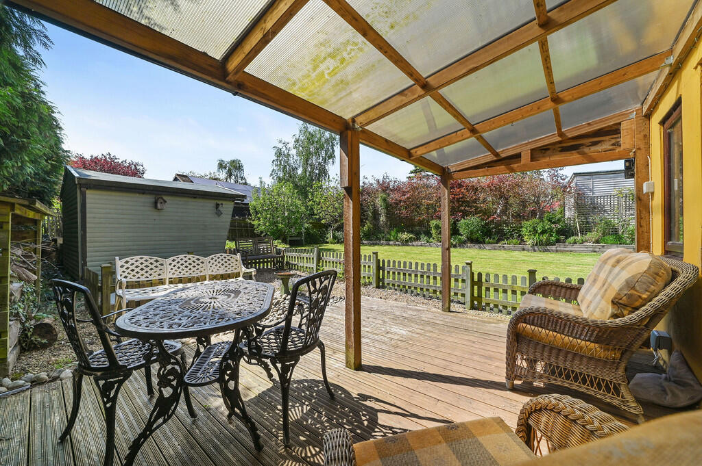 PT-TV-Laburnams-1...