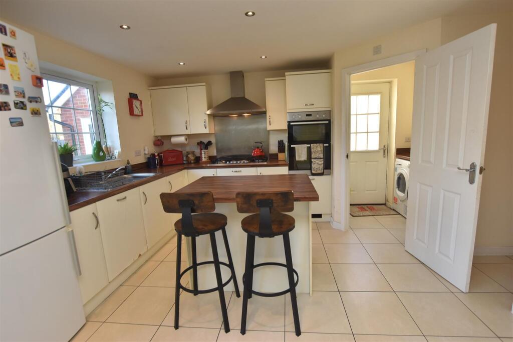 Kitchen/Diner/Family Room