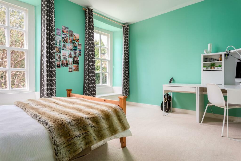 66 - Chipping Croft - GL8 8DQ - Web.jpg