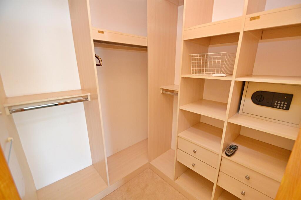 Wardrobe 