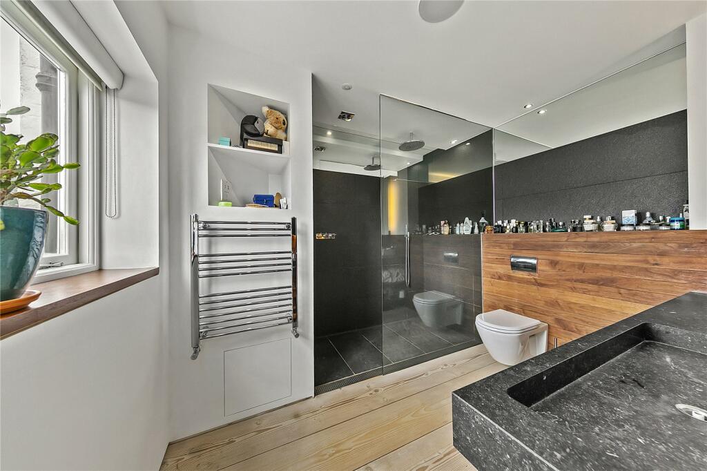 Ensuite Shower Room