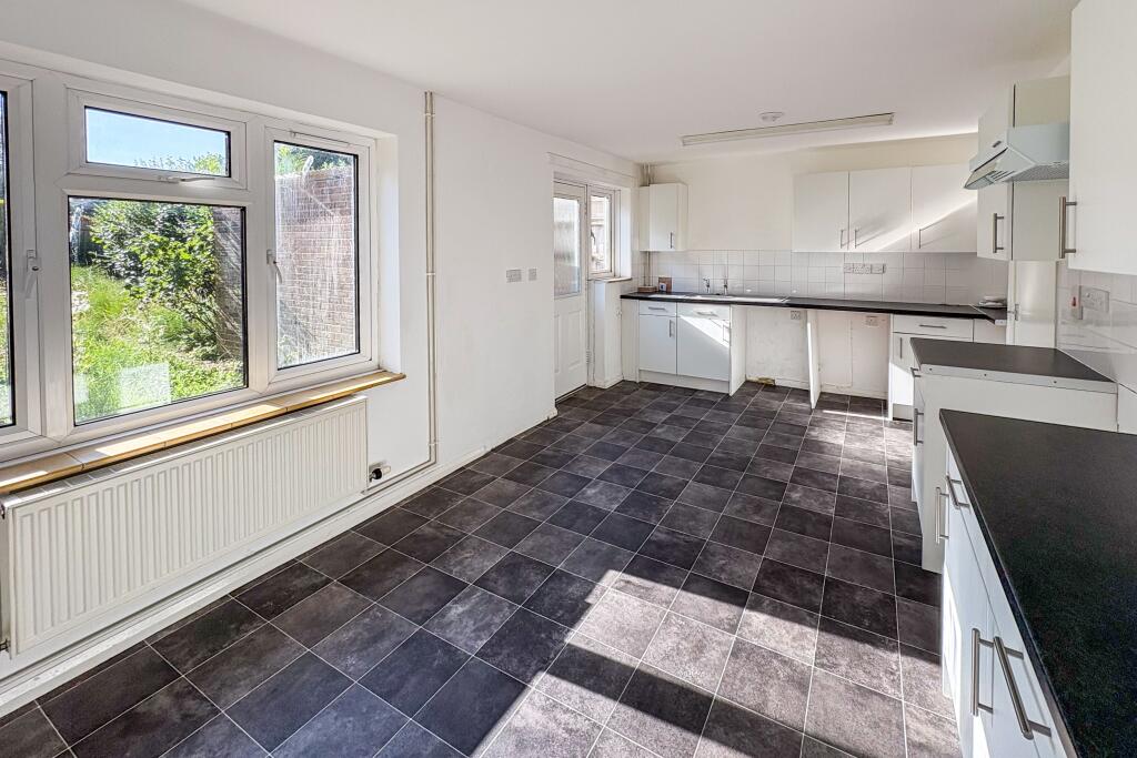 7 Millbrook Gardens, Castle Cary, Somerset, BA7 7EE