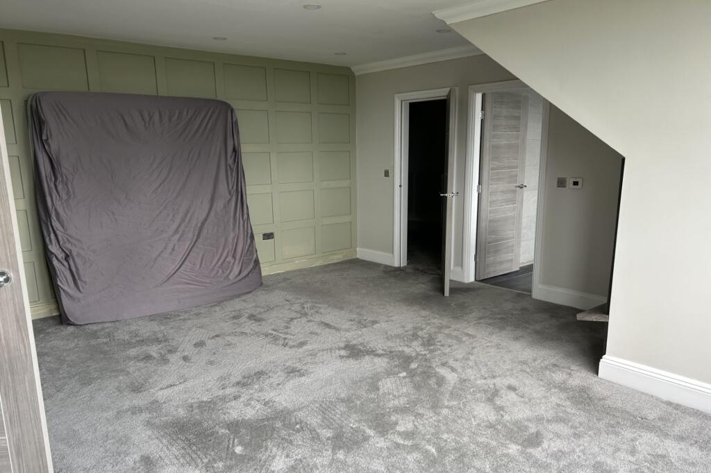The Beeches, 26 Whalley Road, Wilpshire, Blackburn, BB1 9JT