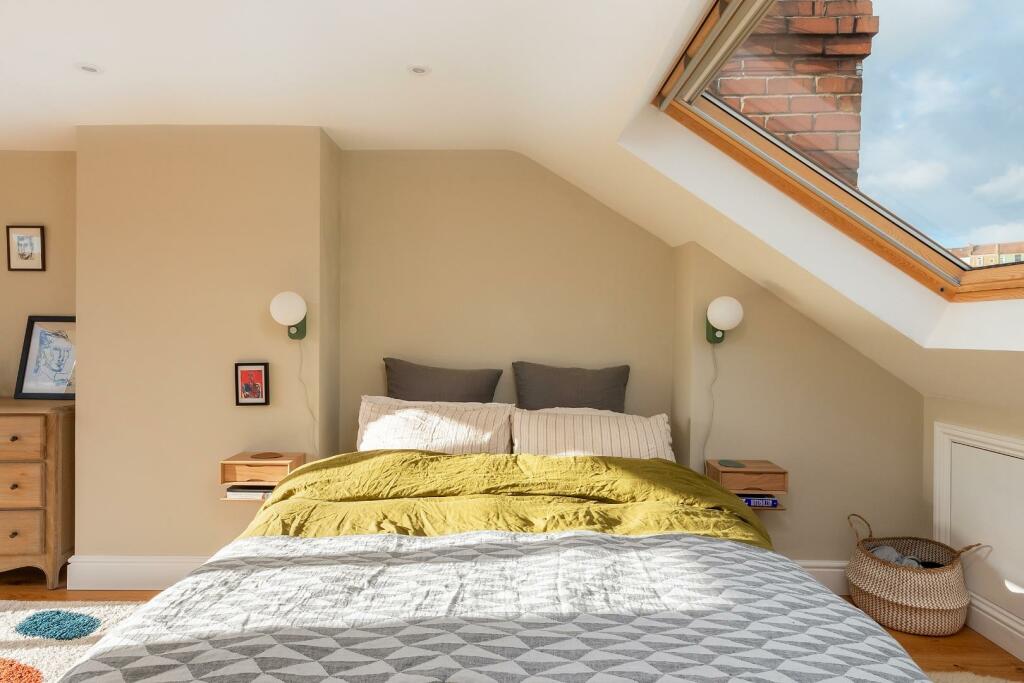 0D9RBR - Bedroom K.jpg