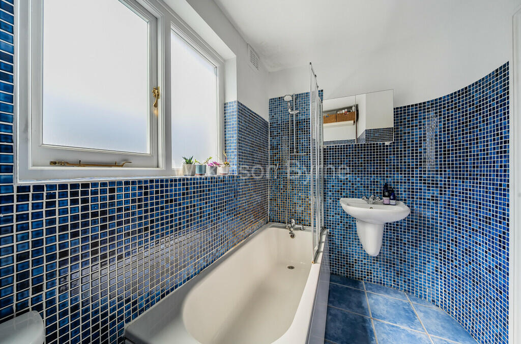 7621722b-384c-481...