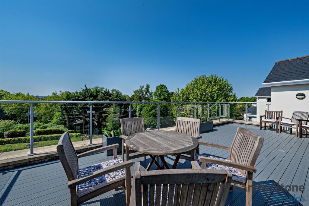 Communal Terrace