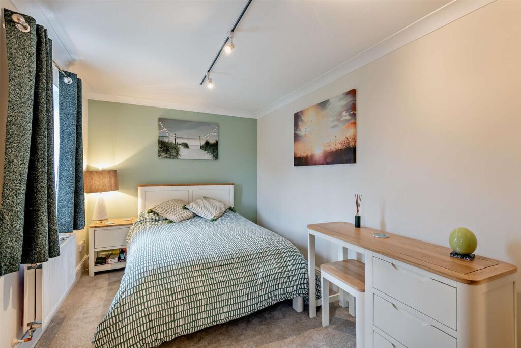 8634742-interior16-800.jpg